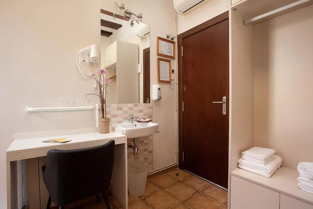 Guest house Pension Mariluz Barcelona